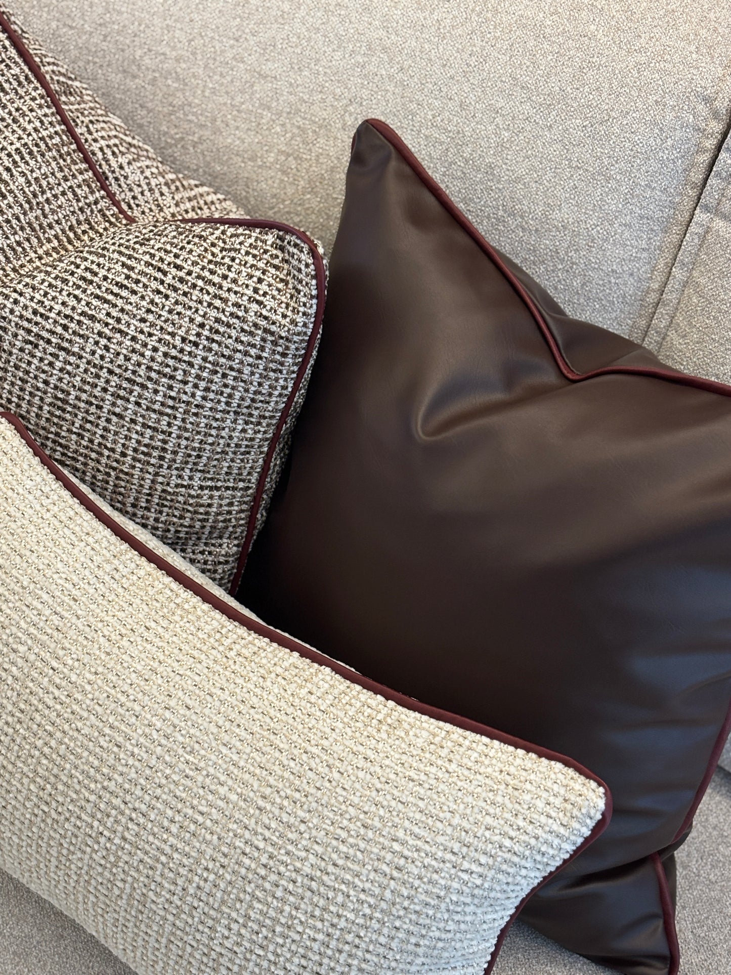 Kahverengi Deri Suni Kırlent Kılıfı